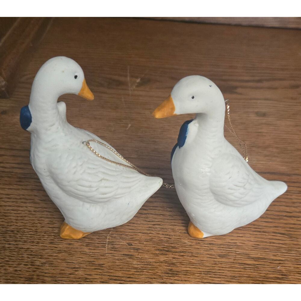 Vintage Country Geese Goose Ornaments Blue Ribbon Set Of 2 VTG Porcelain Decor - Picture 5 of 9